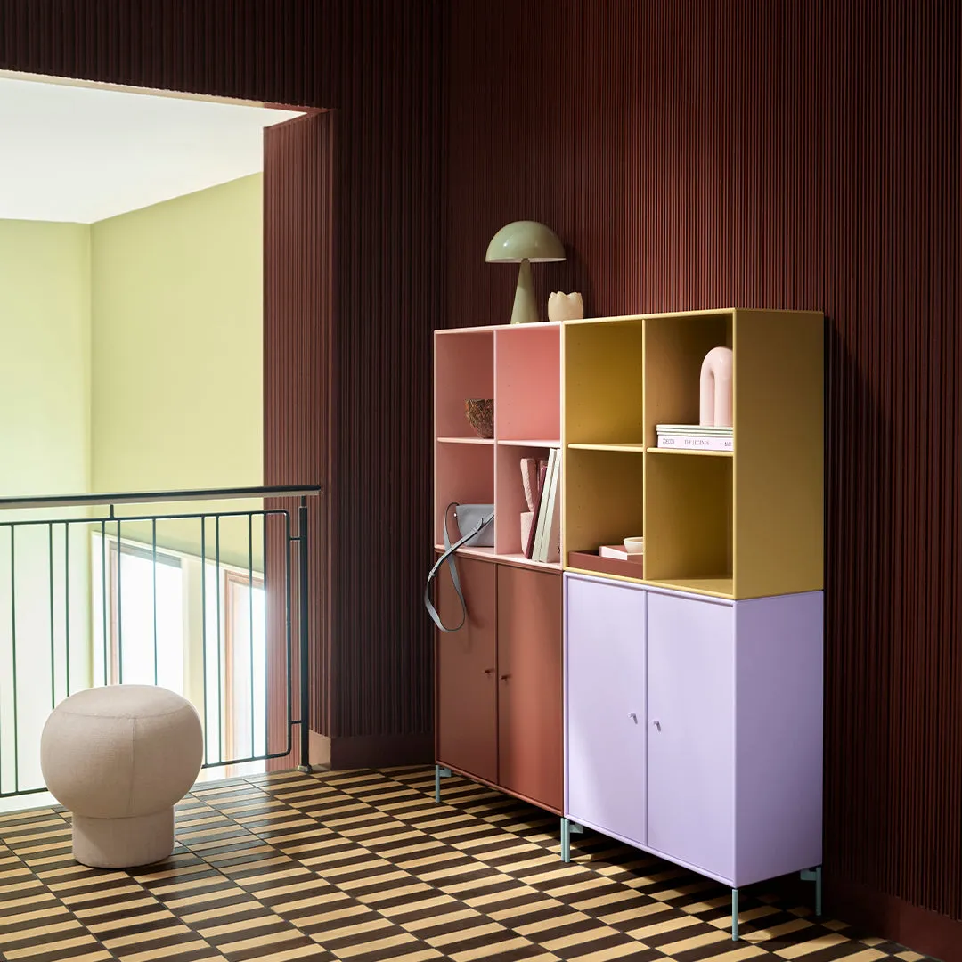 Cabinet 1118 - 2 Lacquered Doors, Plinth Base