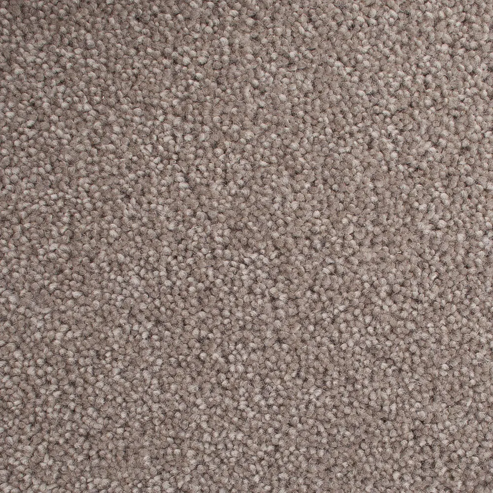Hampstead Deluxe 50oz Carpet by Cormar